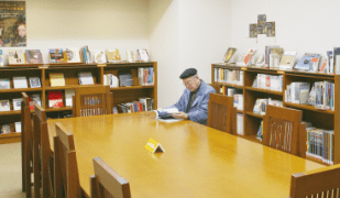 図書閲覧室