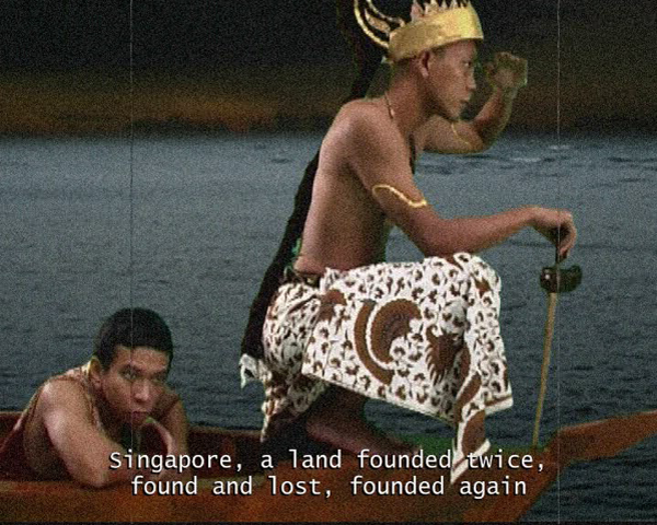 『ウタマ—歴史に現れたる名はすべて我なり』（2003）©撮影：Russell-Morton-、提供：アーティスト、Kiang-Malingue、neugerriemschneider、シンガポール美術館